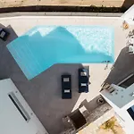 Naxos Superior *