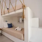 Naxos Superior *