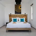 Villa Naxos Superior *