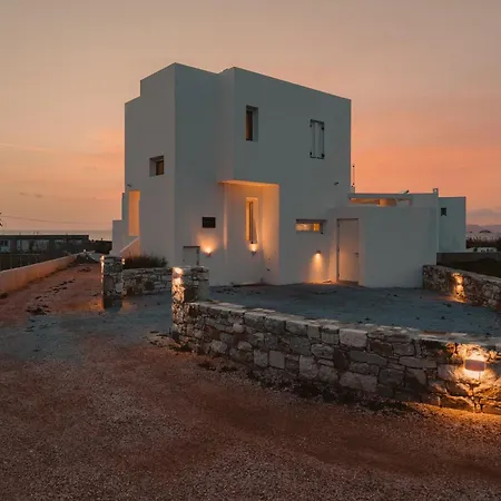 Naxos Superior