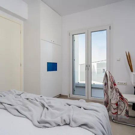 Naxos Superior فيلة *